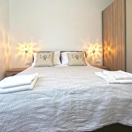 شقة Grgo هفار